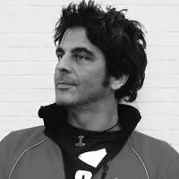 Retrato de Héctor Turiel