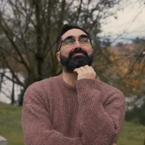 Retrato de Mikey Fernández