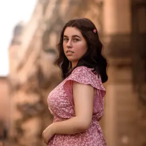 Retrato de  Andrea M. Cañaveras (@letrasdepapel_)