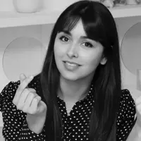 Retrato de  Ale Young