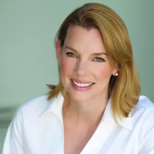 Retrato de Fiona Davis