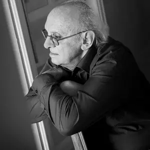 Retrato de  Petros Márkaris