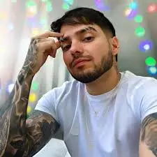 Retrato de  Los aventureros: Yolo, Nando, Mariana y Panda