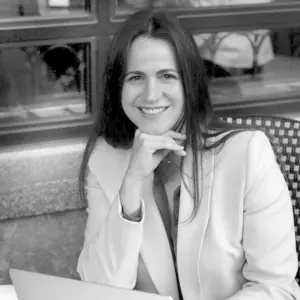 Retrato de Lucia Aguilar-Luliinvierte