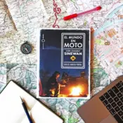 Portada El mundo en moto con Charly Sinewan: Capítulo 3. El papel de los papeles 0