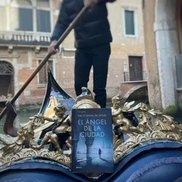 Imagen extra El Ángel de la Ciudad 1