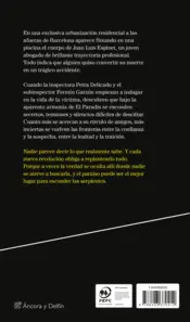 Miniatura contraportada Serpientes en el paraíso
