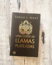 Portada TD Una corte de llamas plateadas. Edición especial 1