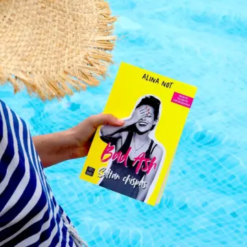 Imagen extra Bad Ash 1. Saltan chispas 0